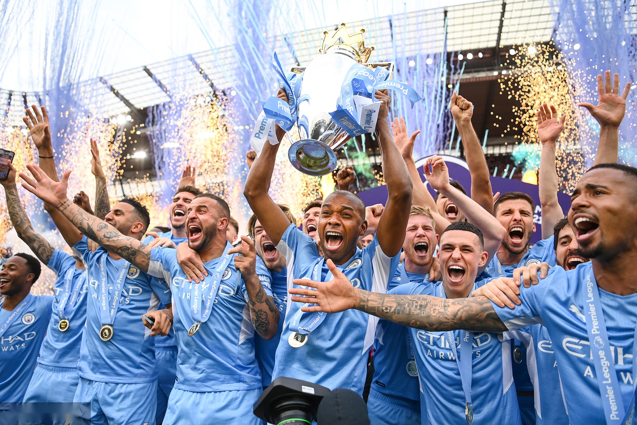 示了丰富的 示了丰富的